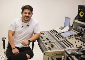 Romário Viana: com 11 anos de carreira se destaca no gospel