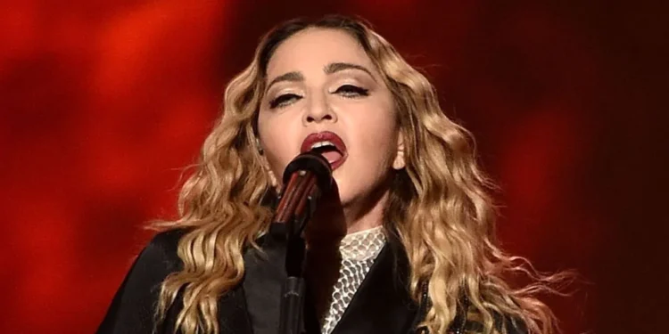 Madonna: buscas por passagens aéreas para o RJ sobem 936%