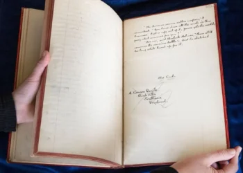 Manuscrito original de Sherlock Holmes em leilão a 6 milhões