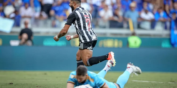 Atlético vira sobre o Cruzeiro e é pentacampeão do Mineiro