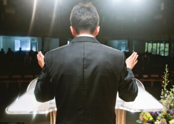 Pastor questiona aparente descaso da Igreja com a oração