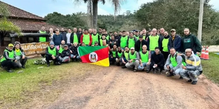 Mais de 40 pastores viajam ao Rio Grande do Sul para ajudar