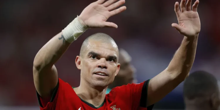 Pepe se torna o jogador mais velho a disputar uma Eurocopa