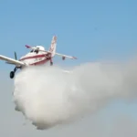 Bombeiros tentam combater incêndios no Pantanal em junho de 2024