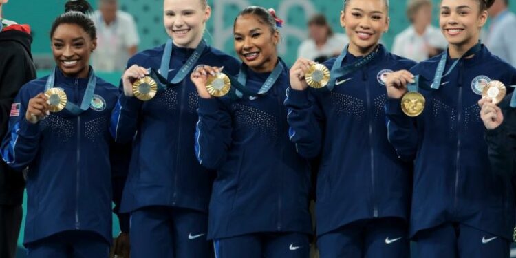 Adolescente cristã conquista medalha de ouro e cita Isaías