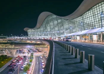 Abu Dhabi quer ter primeiro aeroporto 100% digital do mundo; entenda